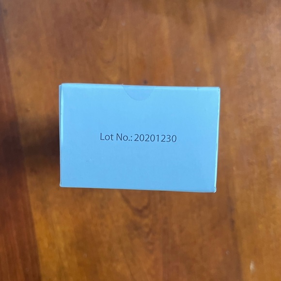 NWT pmd clean Smart Facail Cleansing Device. New In Box. - Picture 4 of 5